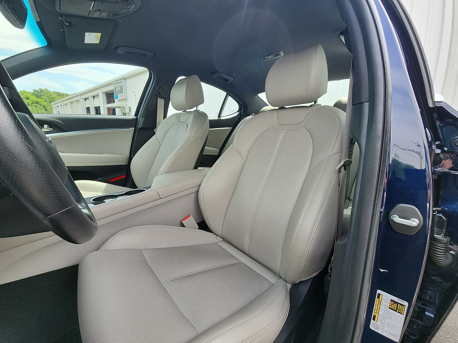 2023 GENESIS G70 Standard - Photo 21