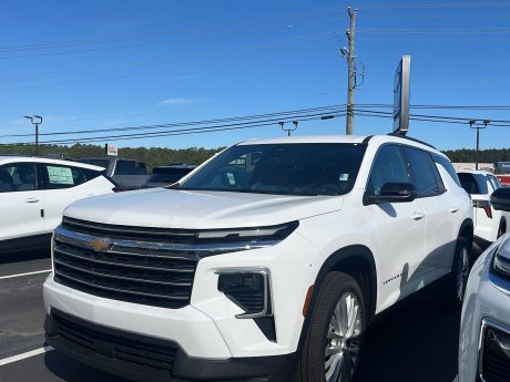 2026 Chevrolet Traverse FWD LT 