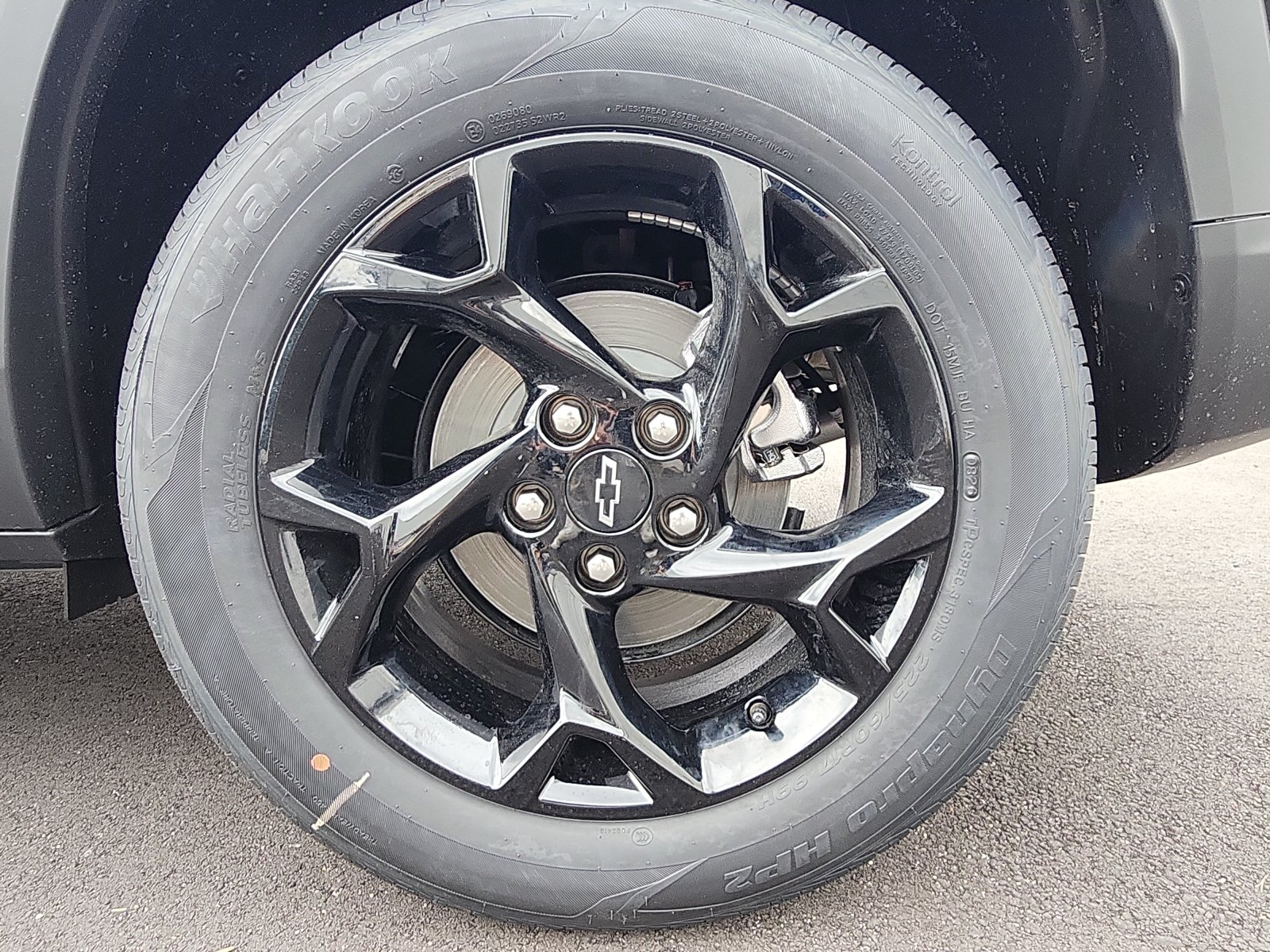 2026 Chevrolet Trax LT - Photo 9
