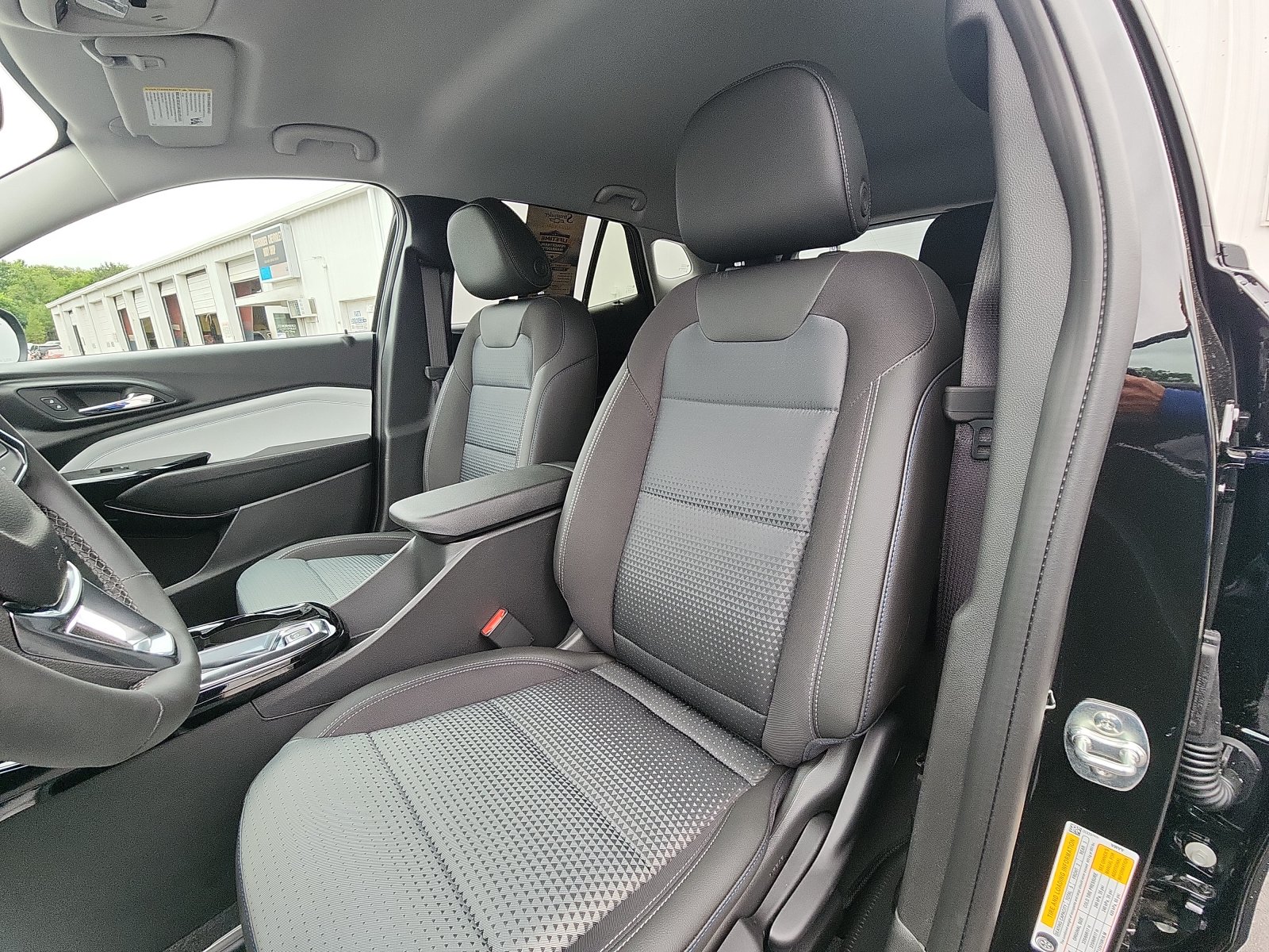 2026 Chevrolet Trax LT - Photo 21