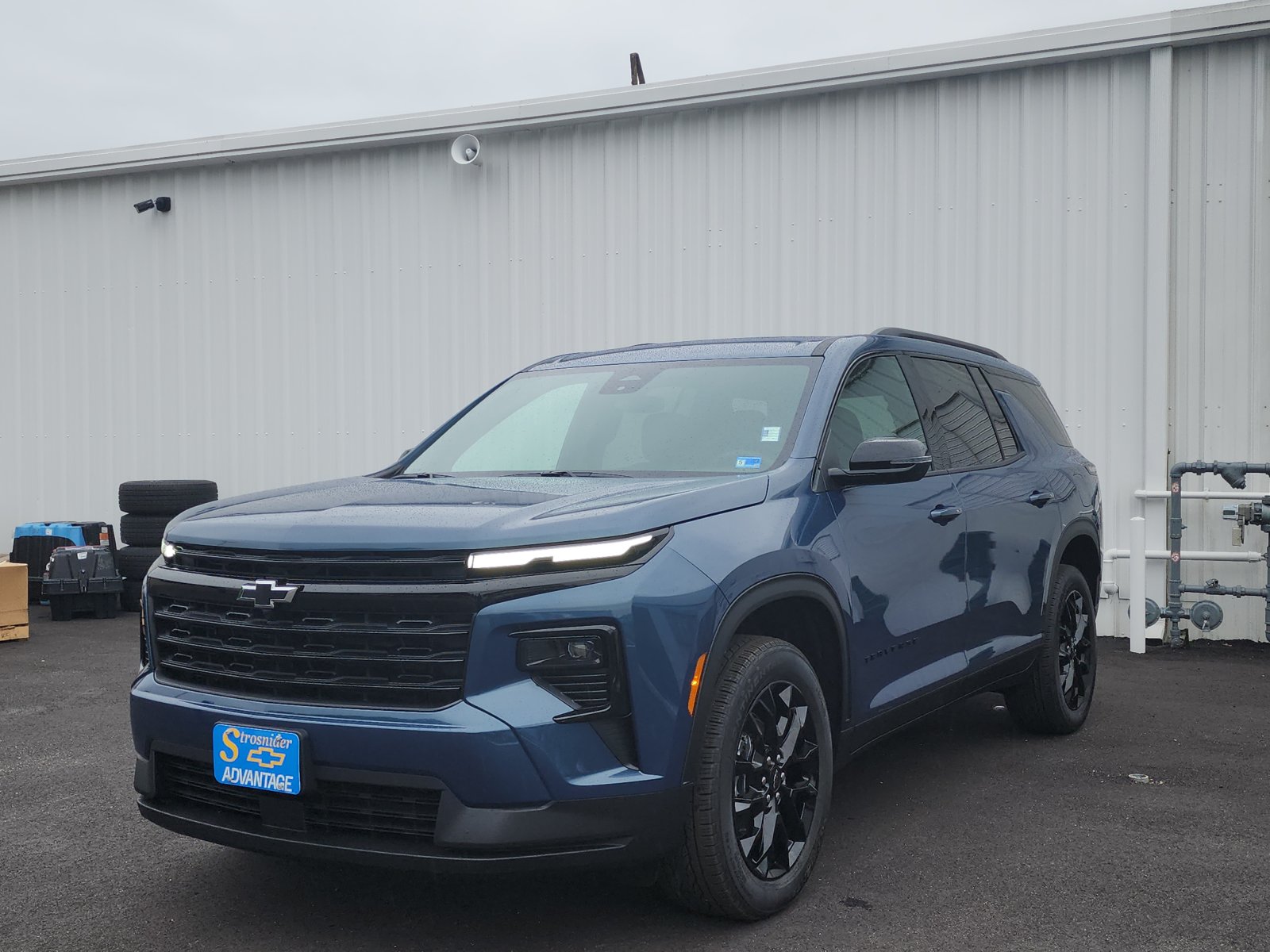 2026 Chevrolet Traverse FWD LT's photo