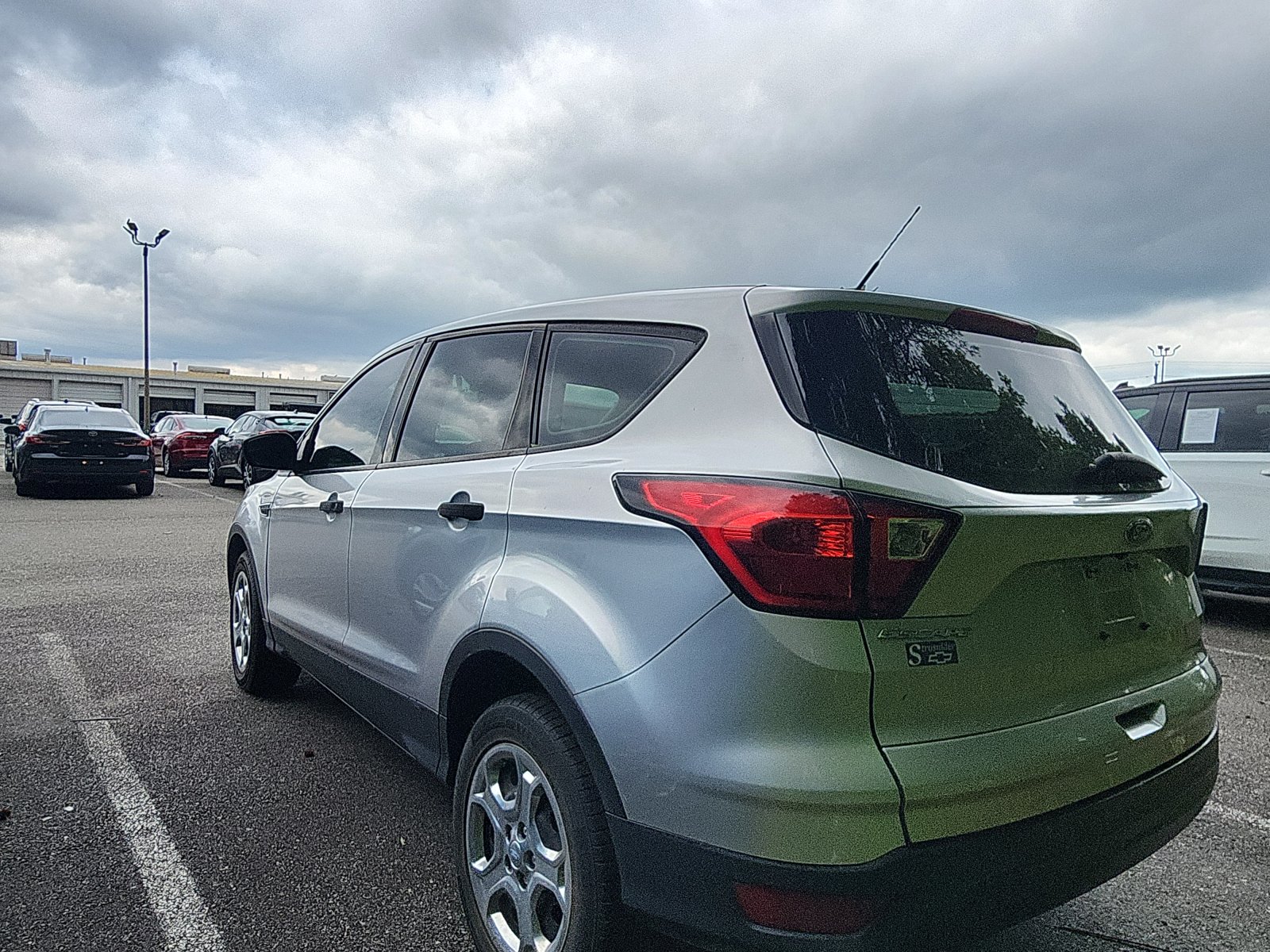 Vehicle Image 2