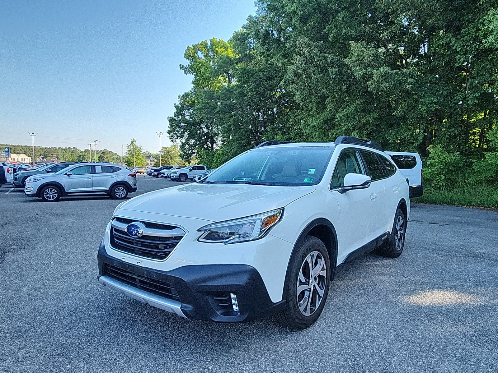 2022 Subaru Outback Limited XT's photo