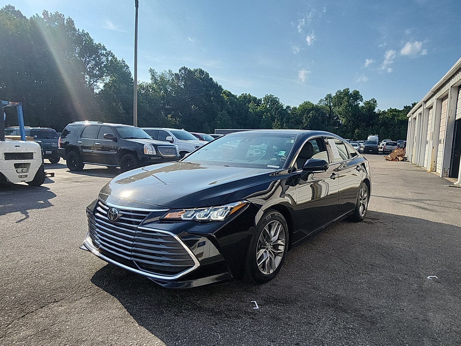 2019 Toyota Avalon XLE's photo