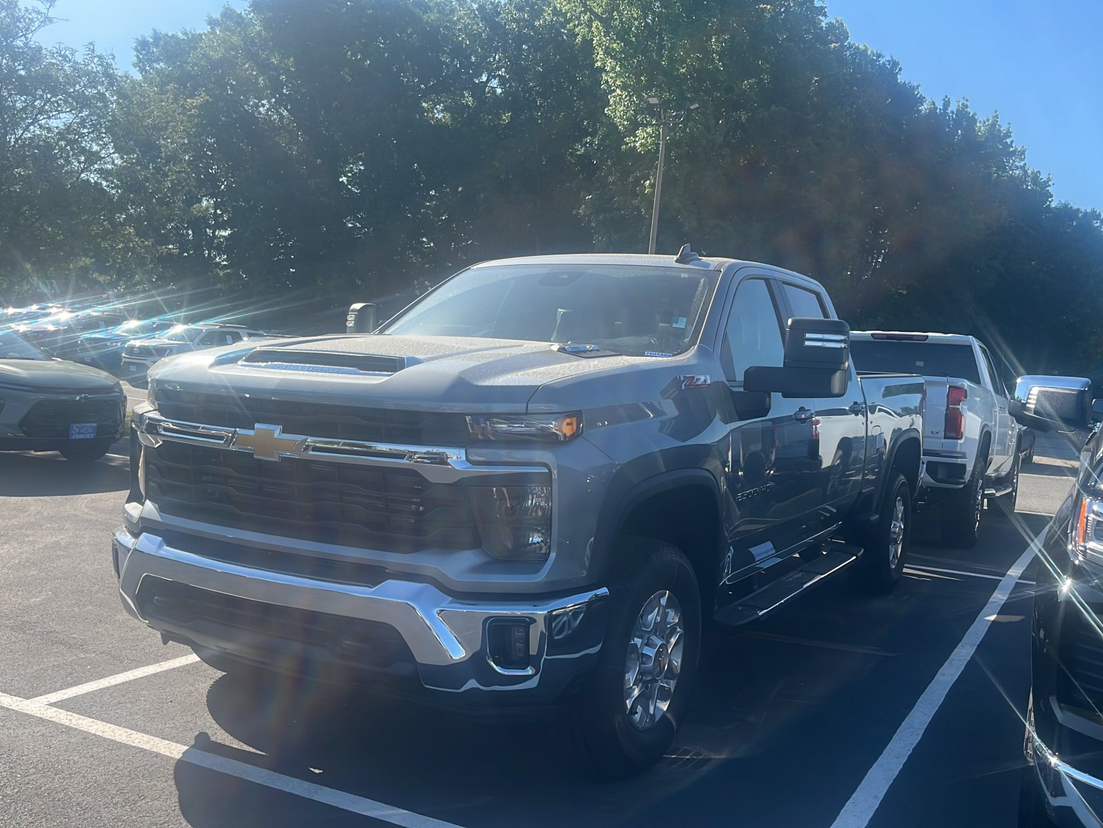 2026 Chevrolet Silverado HD LT 4WD Crew Cab Standard Box's photo
