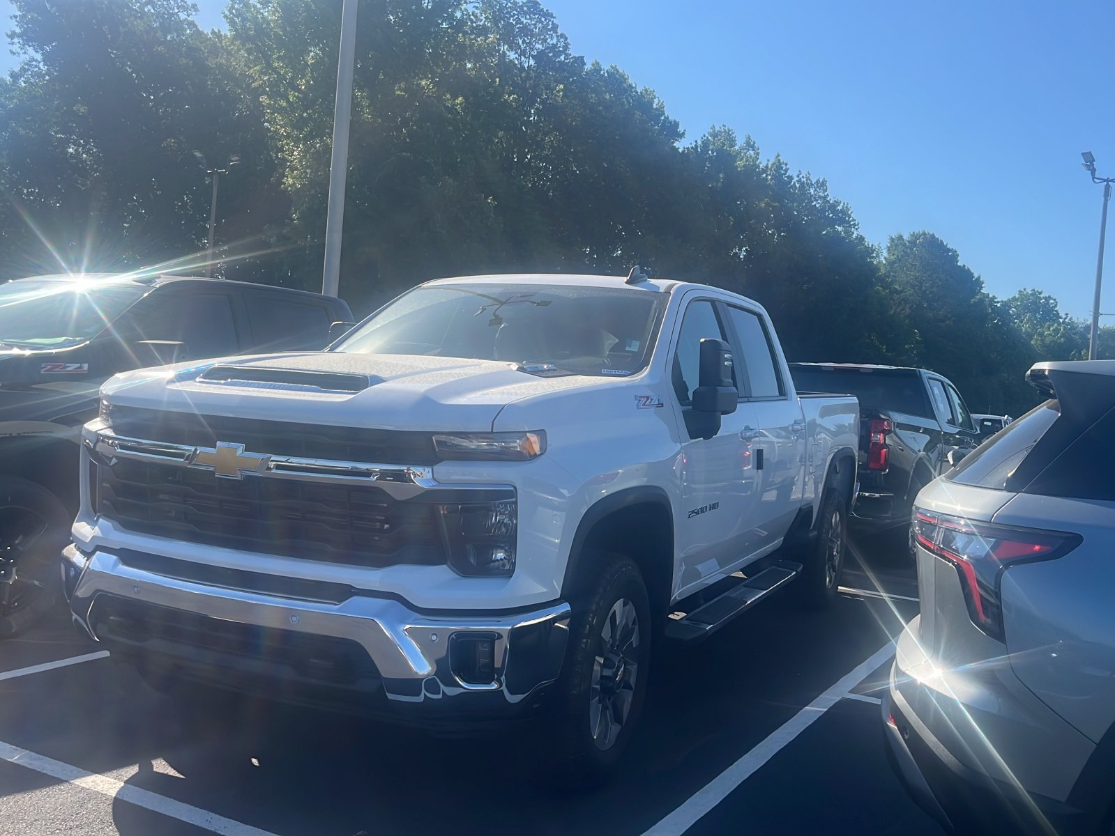 2026 Chevrolet Silverado HD LT 4WD Crew Cab Standard Box's photo