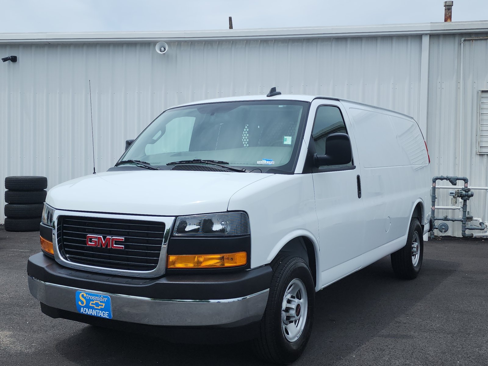 2025 GMC Savana Cargo Van