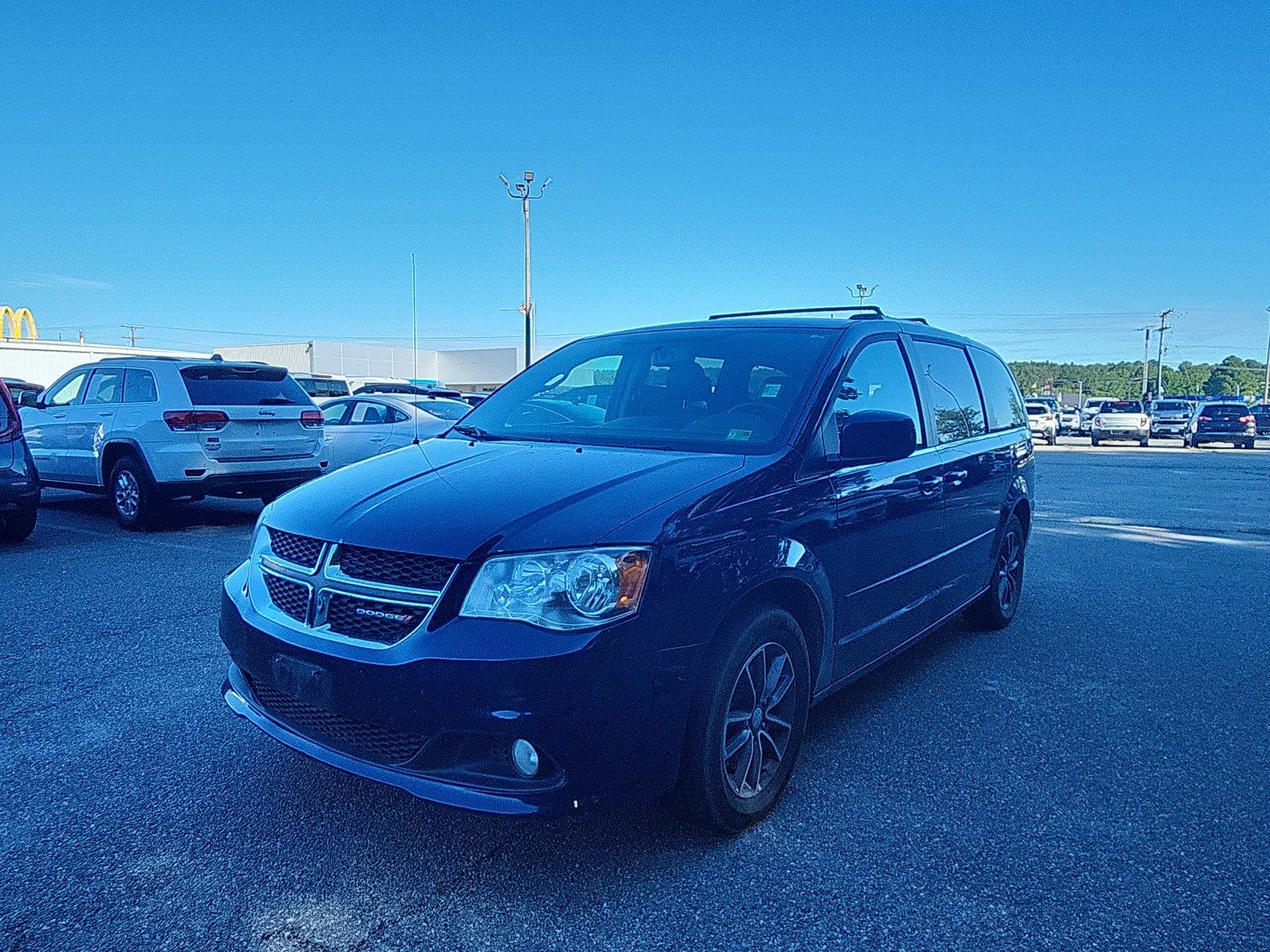 2017 Dodge Grand Caravan SXT's photo