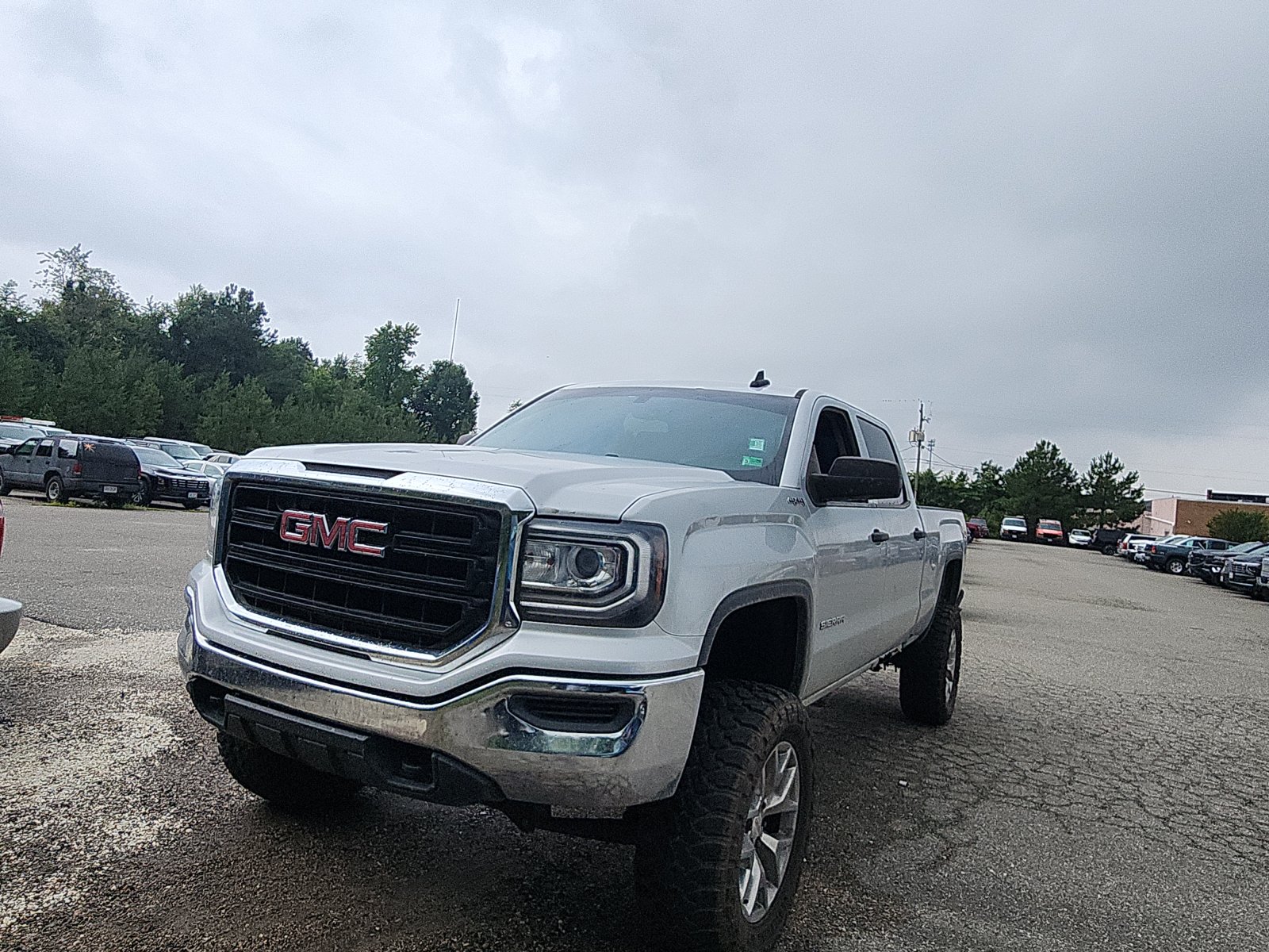 2017 GMC Sierra 4WD Crew Cab Short Box's photo
