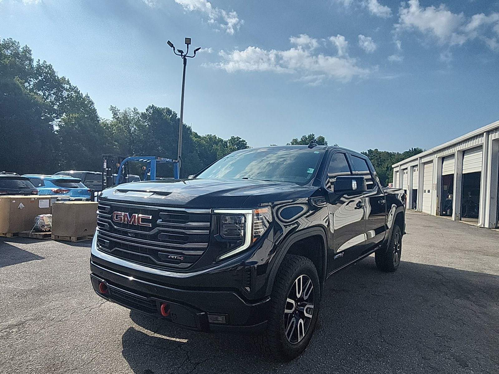 2025 GMC Sierra 4WD Crew Cab Short Box AT4's photo