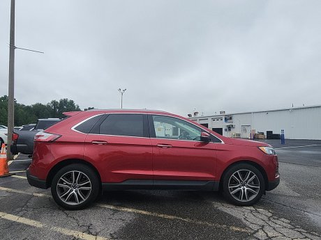 2020 Ford Edge Titanium 