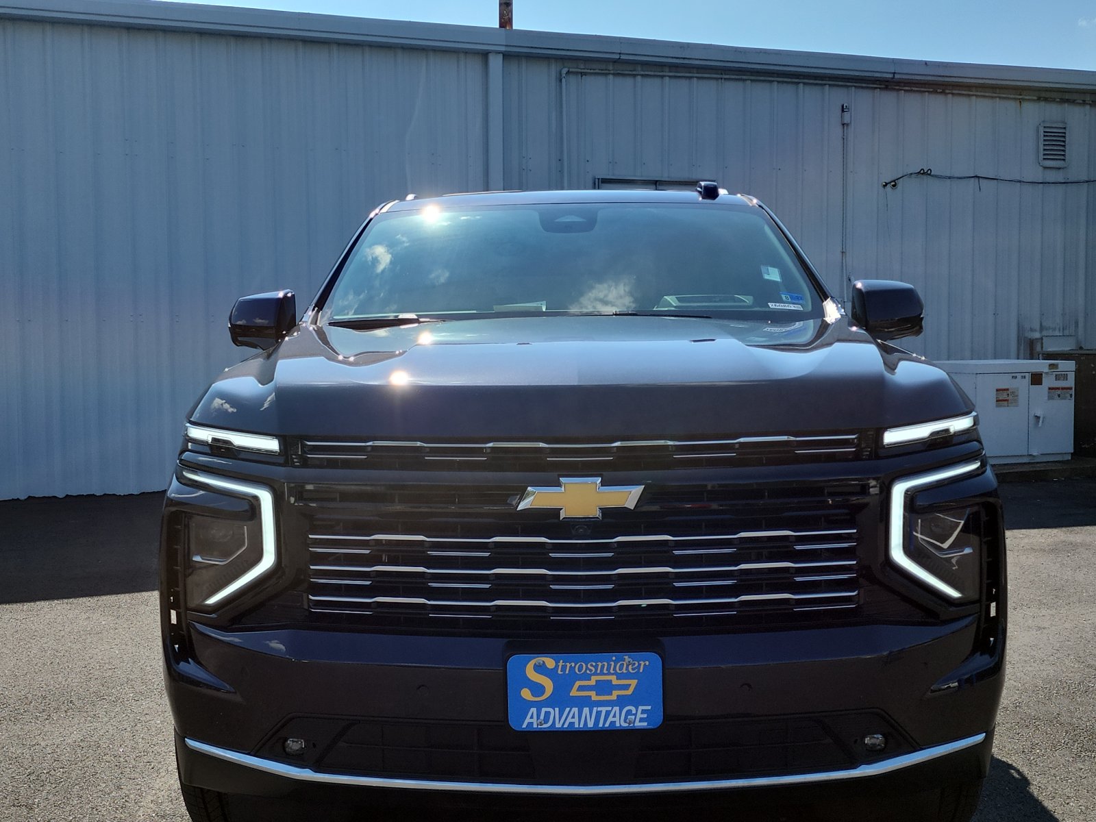 2026 Chevrolet Suburban High Country - Photo 8