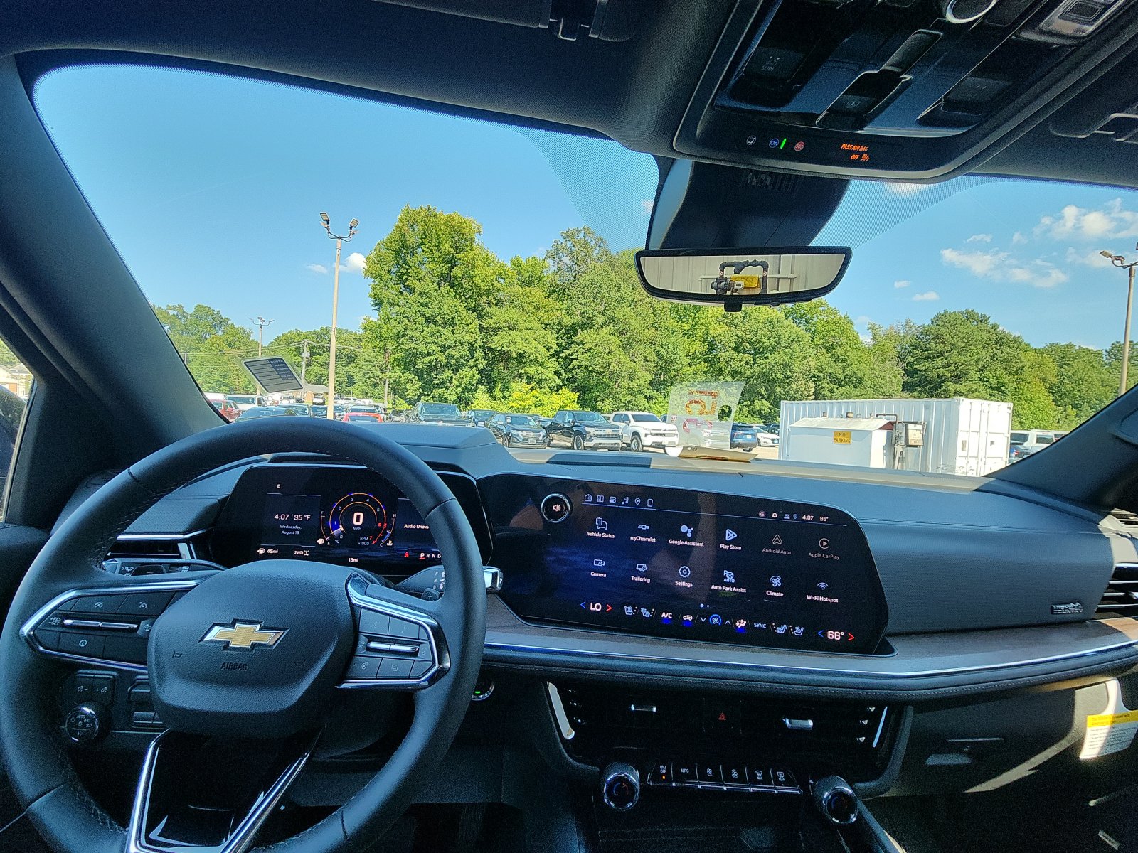2026 Chevrolet Suburban High Country - Photo 20