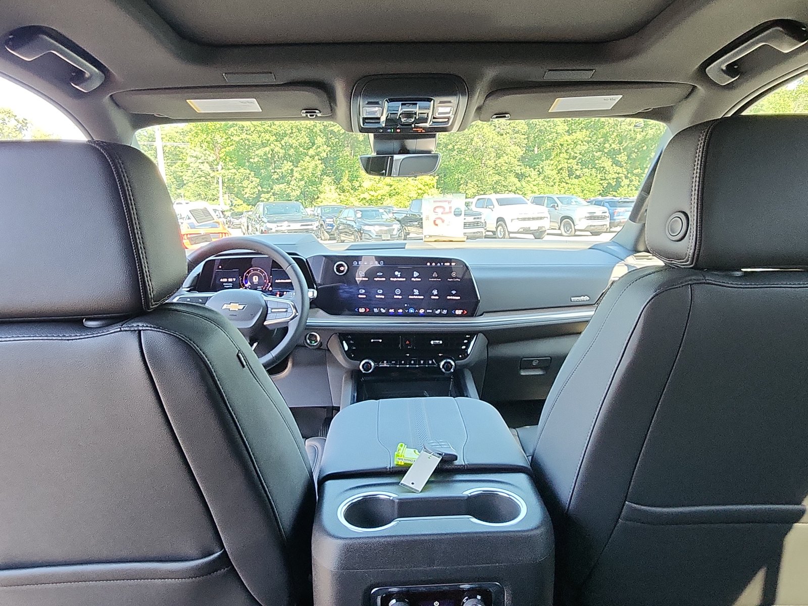 2026 Chevrolet Suburban High Country - Photo 25