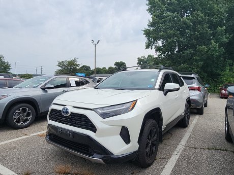 2022 Toyota RAV4 Hybrid SE 