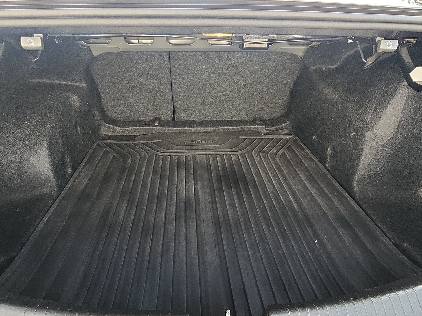 2023 Chevrolet Malibu 1LT - Photo 25