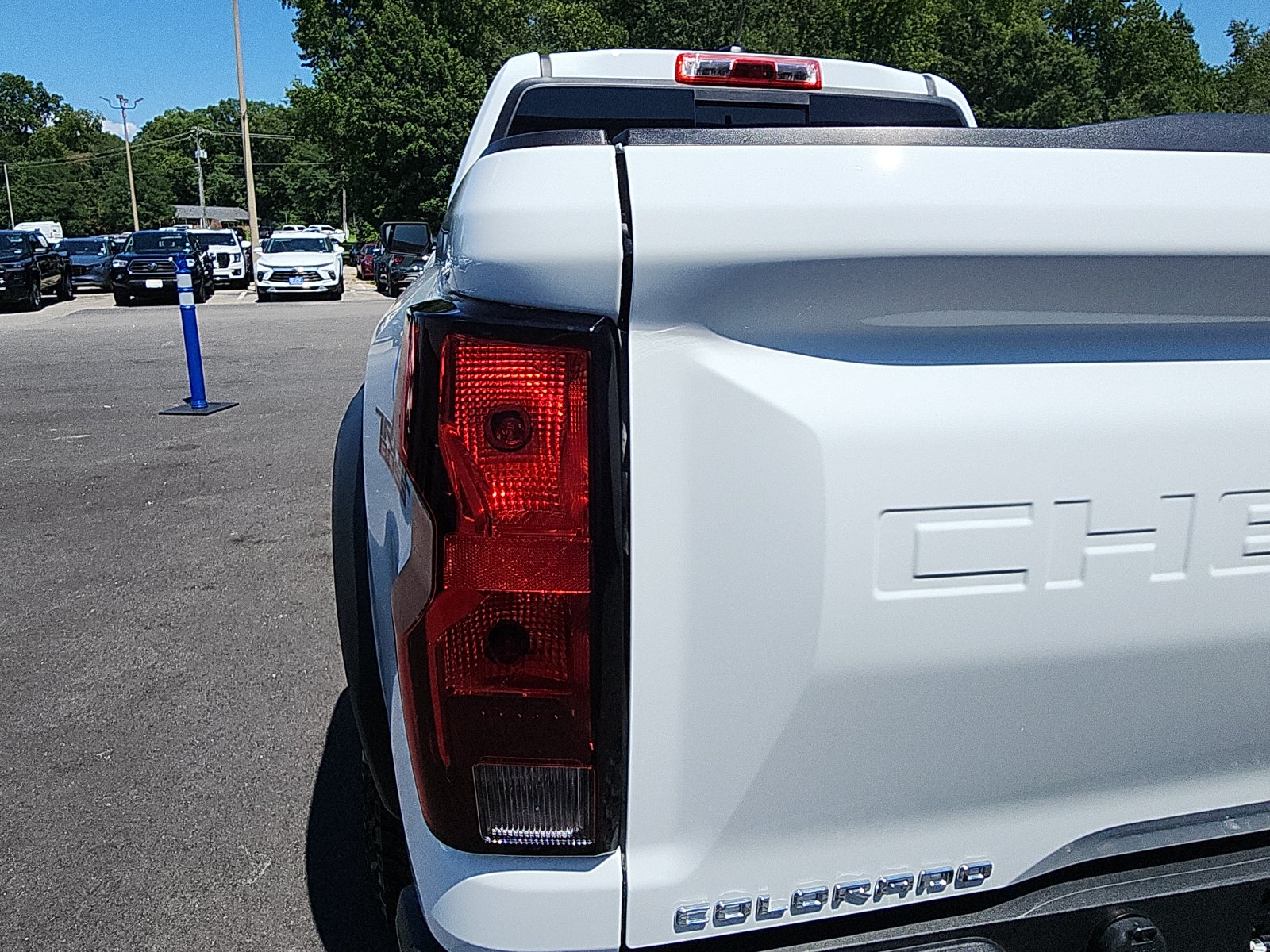2026 Chevrolet Colorado Trail Boss - Photo 13