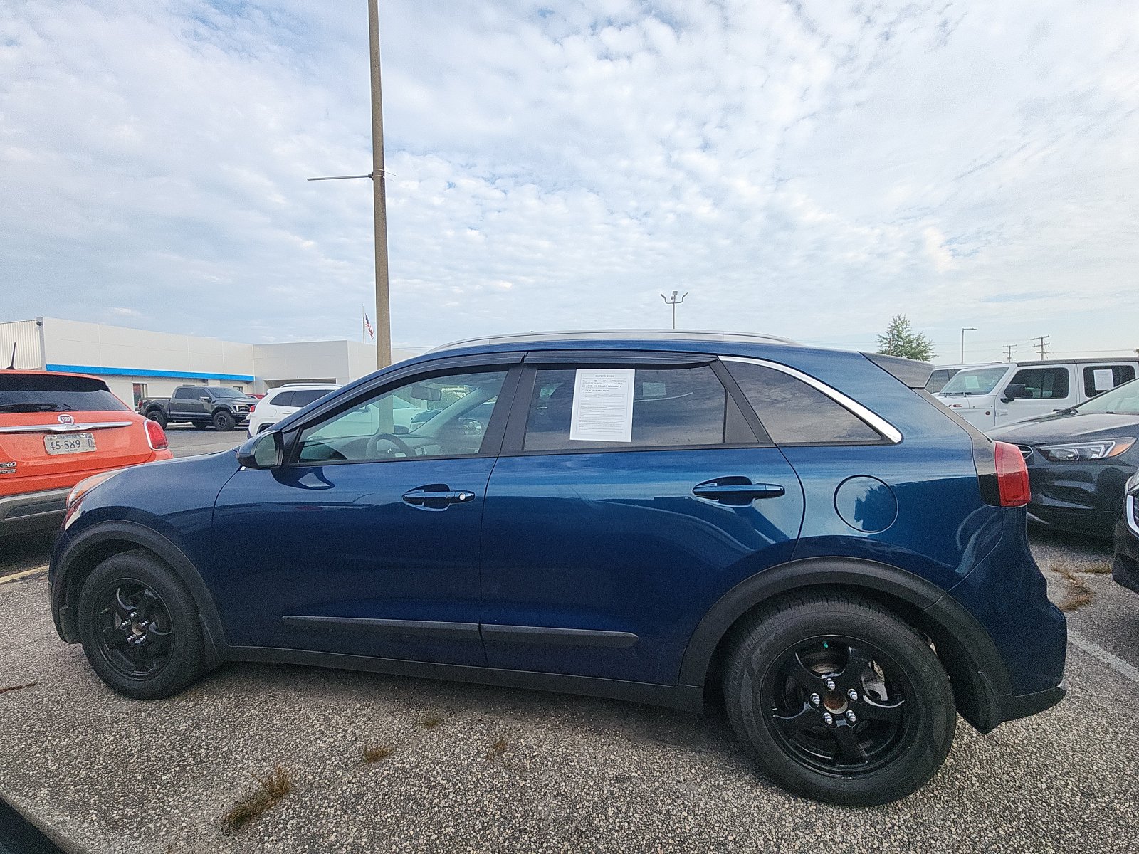 Used 2017 Kia Niro LX with VIN KNDCB3LCXH5096457 for sale in Hopewell, VA