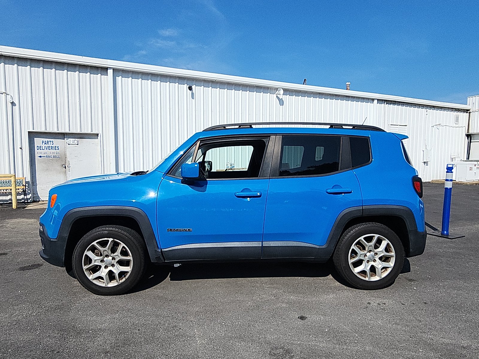 Used 2015 Jeep Renegade Latitude with VIN ZACCJBBT1FPC03396 for sale in Hopewell, VA