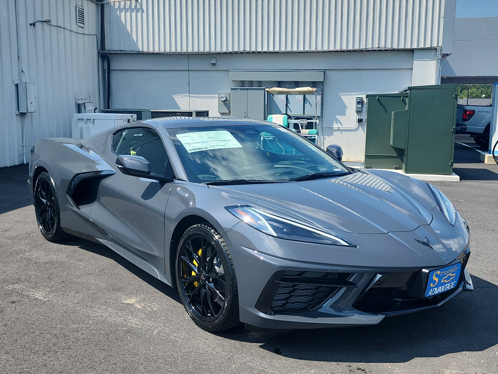 2027 Chevrolet Corvette 2LT - Photo 7
