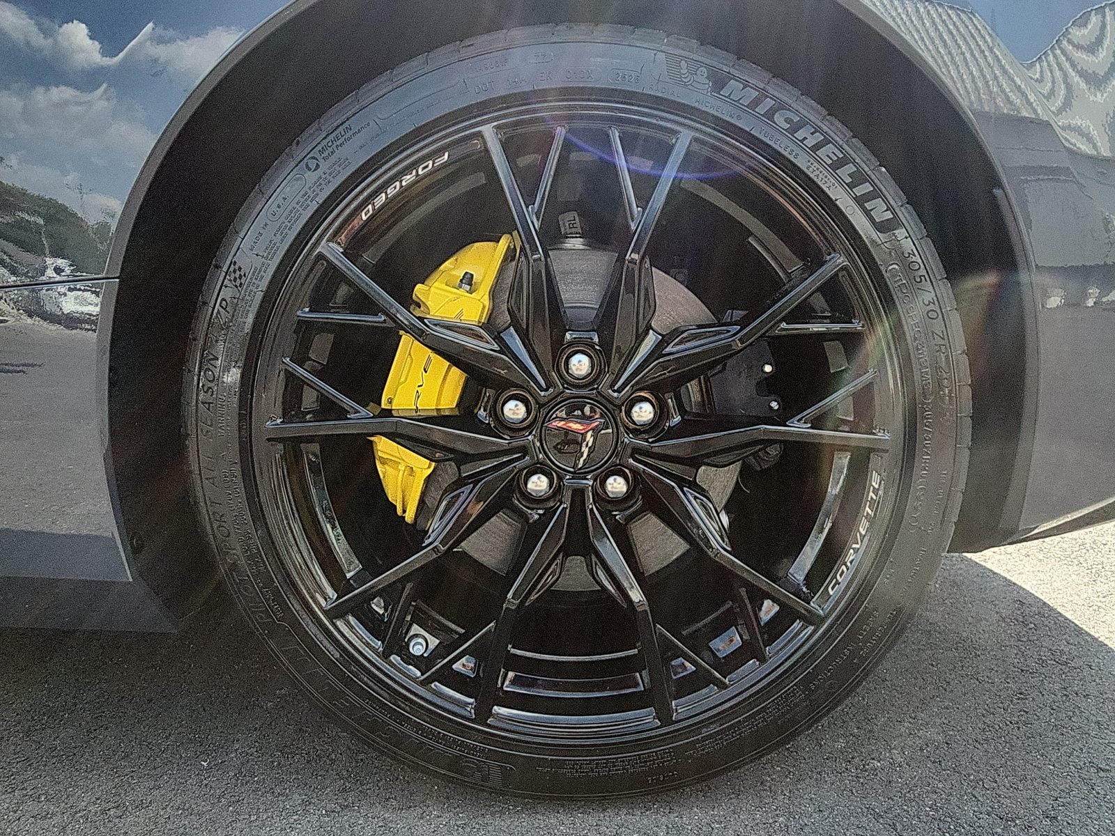 2027 Chevrolet Corvette 2LT - Photo 9