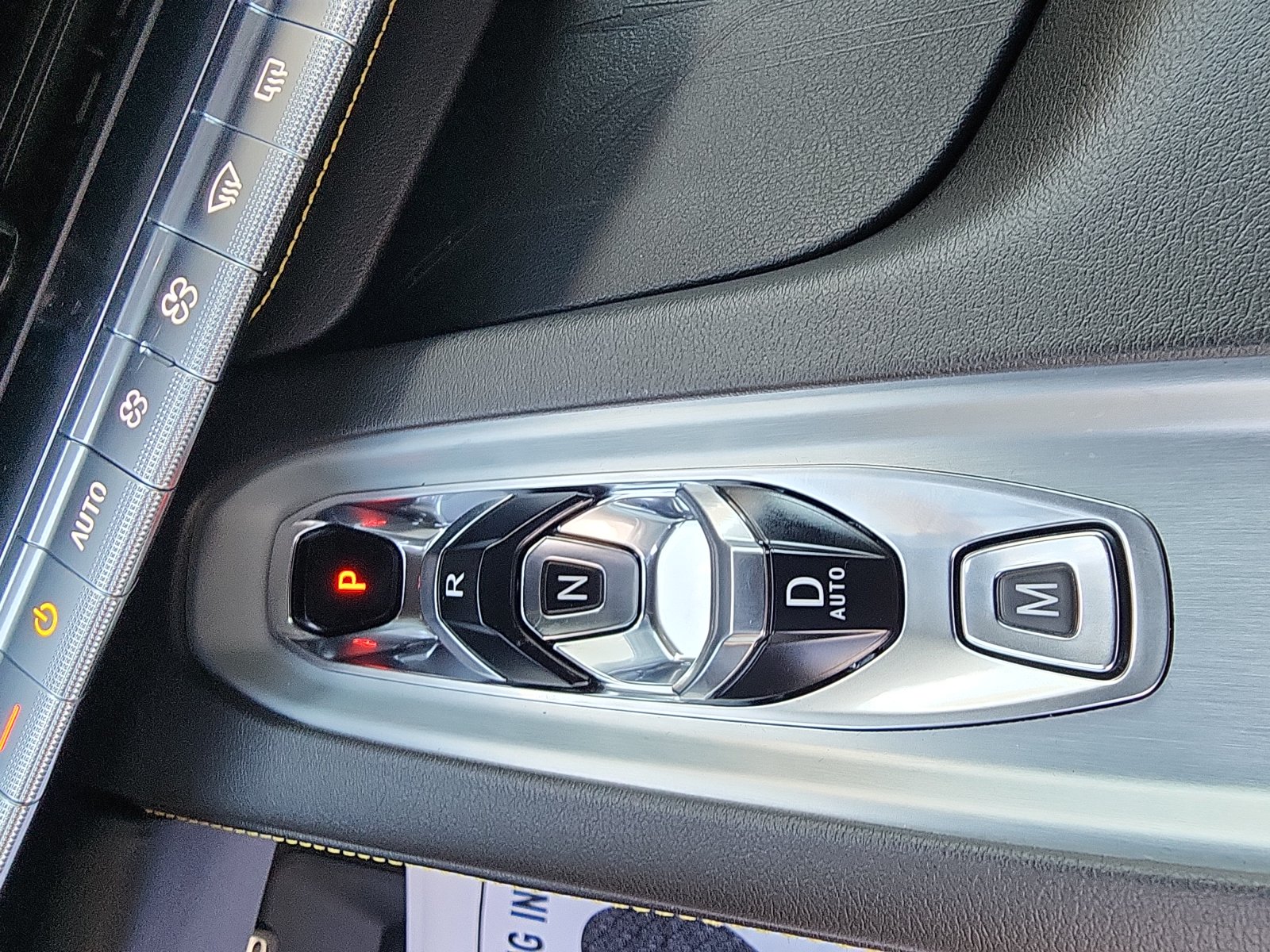 2027 Chevrolet Corvette 2LT - Photo 19