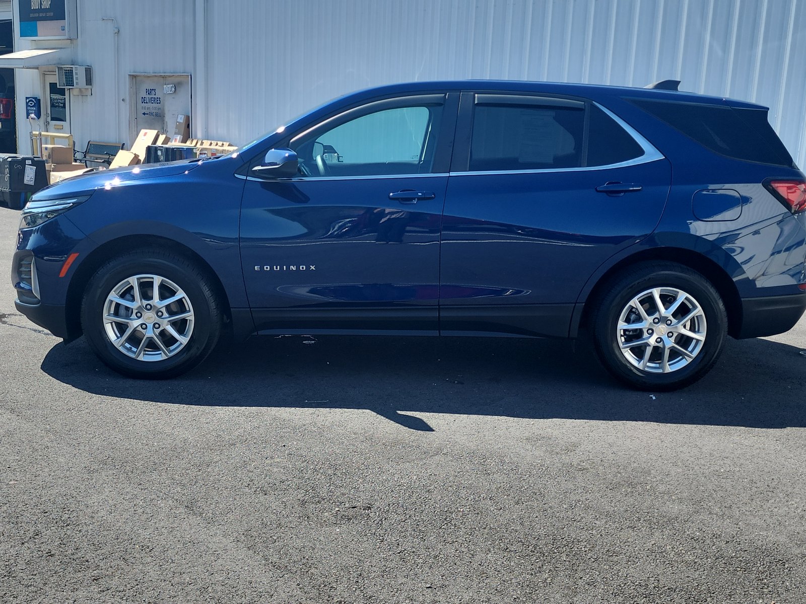 Used 2022 Chevrolet Equinox LT with VIN 3GNAXUEV8NL282966 for sale in Hopewell, VA