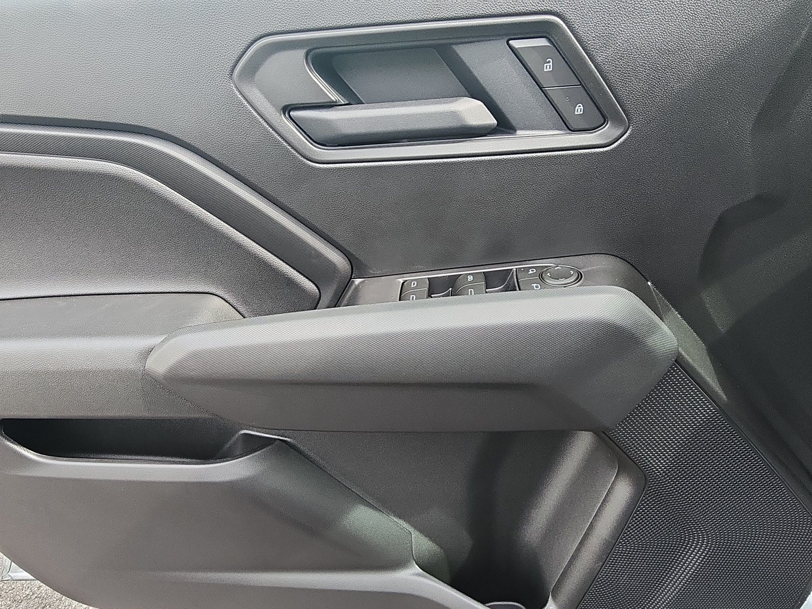 2026 Chevrolet Colorado Trail Boss - Photo 18