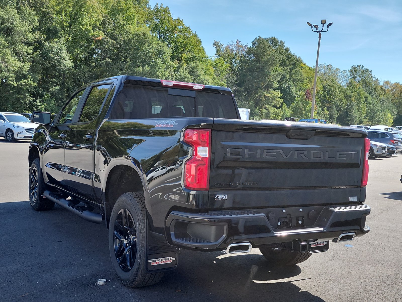 2026 Chevrolet Silverado 1500 LT Trail Boss - Photo 3
