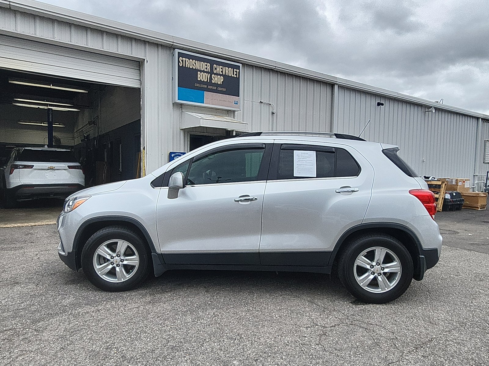 Used 2019 Chevrolet Trax LT with VIN KL7CJLSB8KB758277 for sale in Hopewell, VA