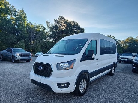2024 Ford Transit Passenger Wagon XLT 