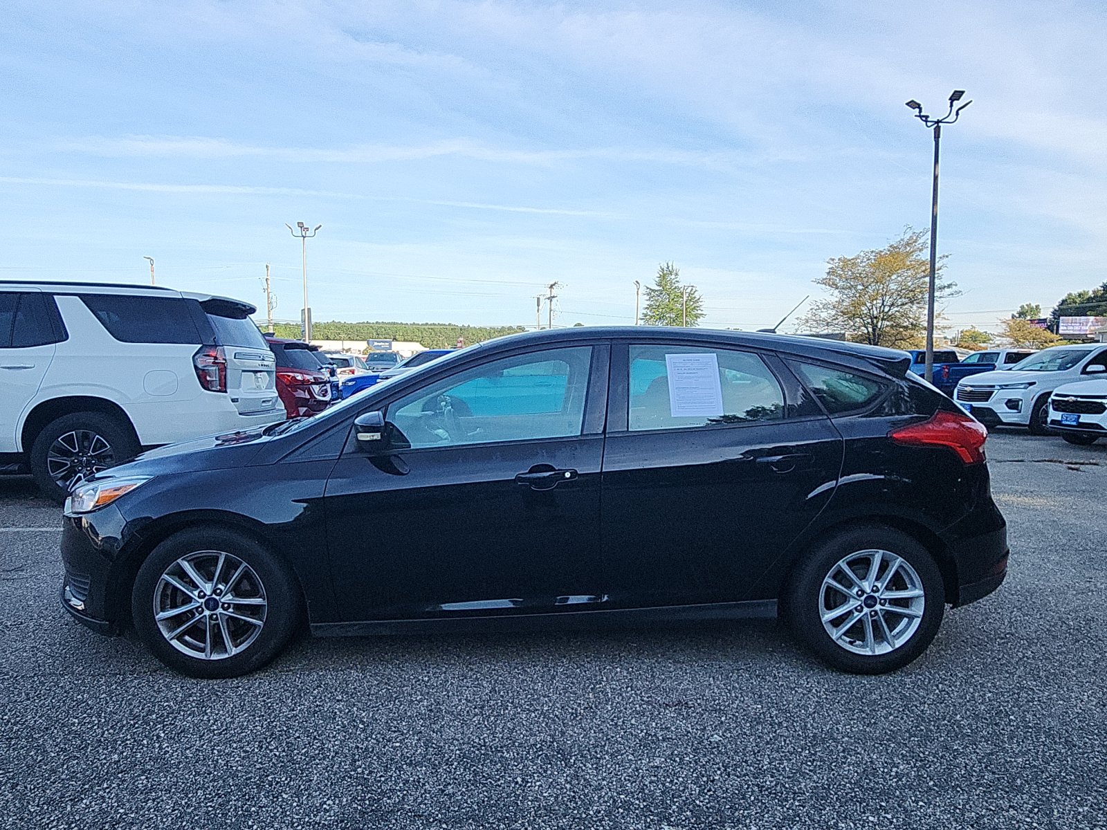 Used 2018 Ford Focus SE with VIN 1FADP3K21JL266680 for sale in Hopewell, VA