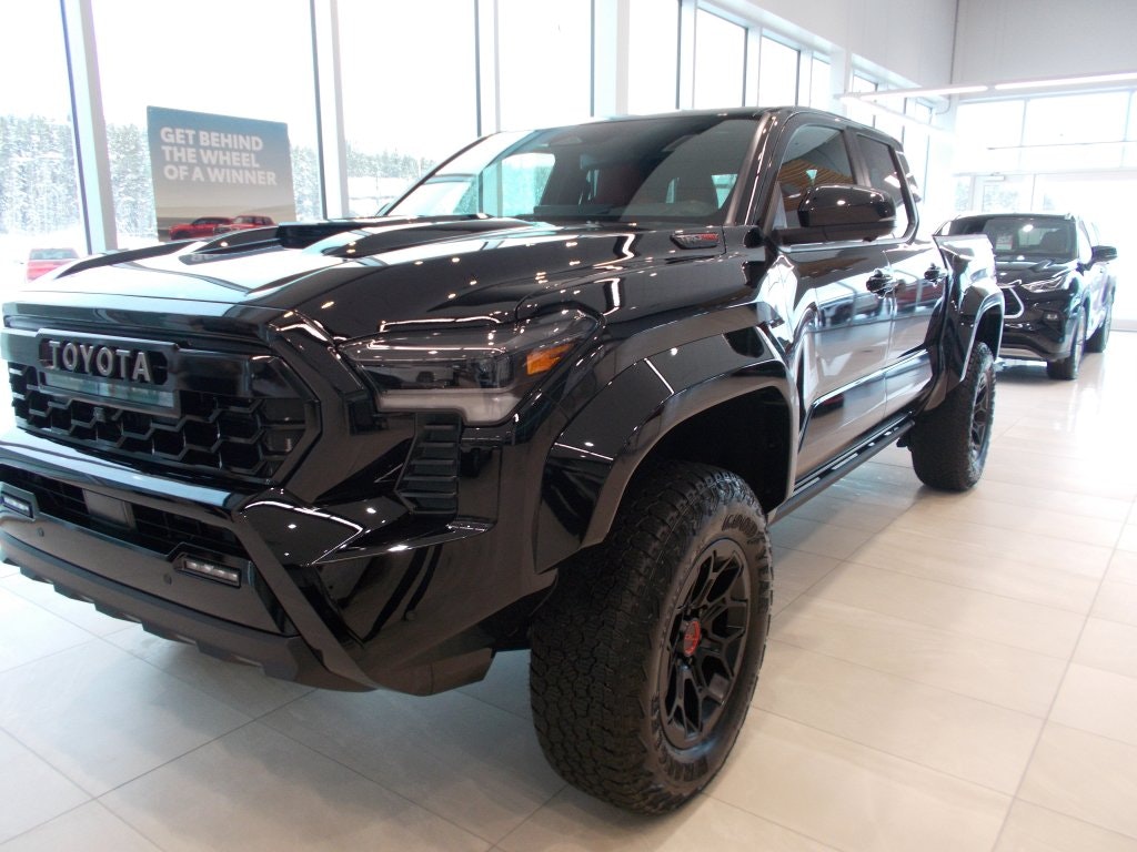 2024 Toyota Tacoma Hybrid TRD PRO (9720) Main Image