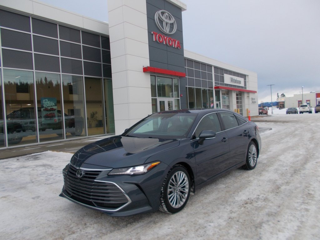 2019 Toyota Avalon Limited (9729A) Main Image