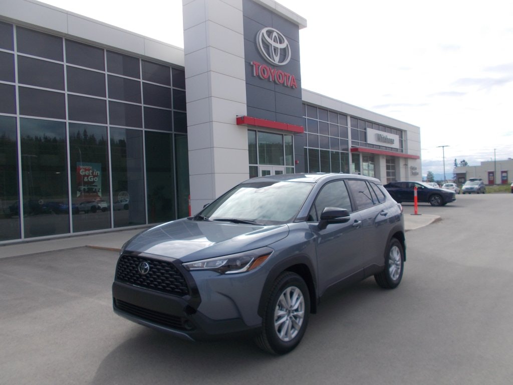 2025 Toyota Corolla Cross LE (9878) Main Image