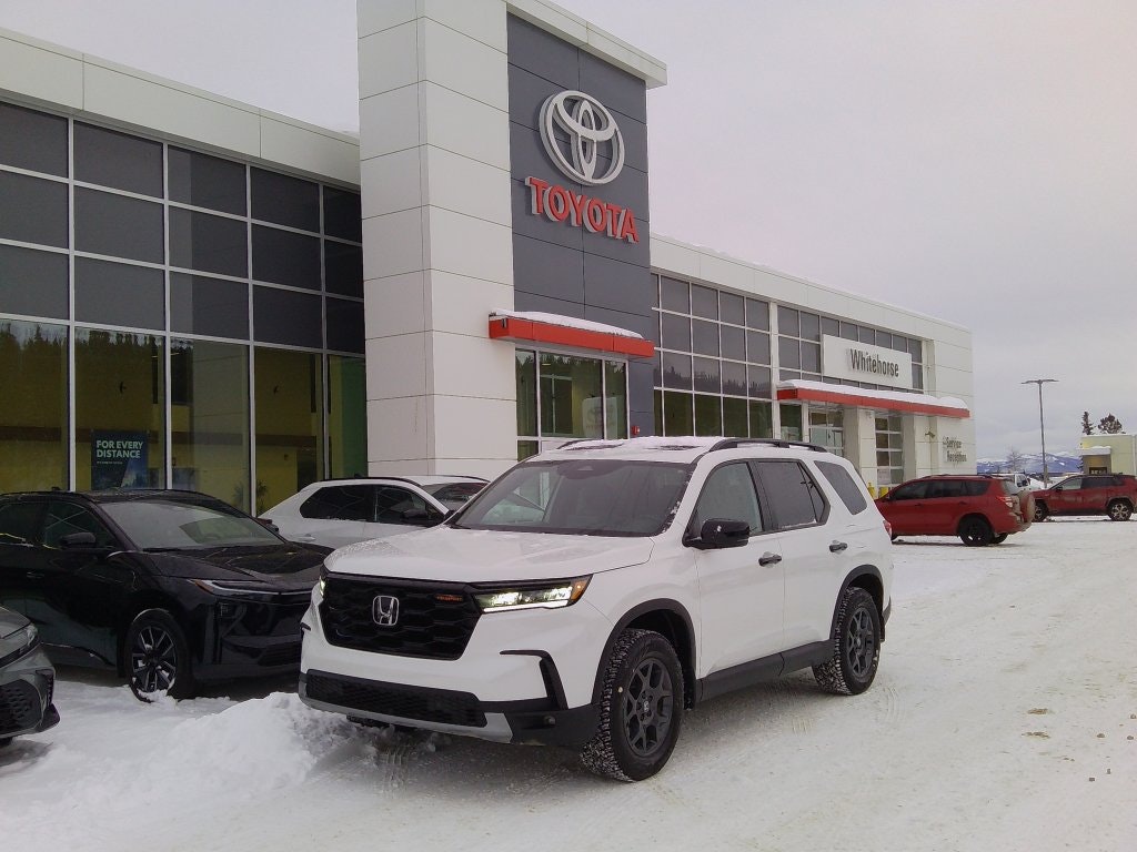 2025 Honda Pilot TrailSport (9969A) Main Image