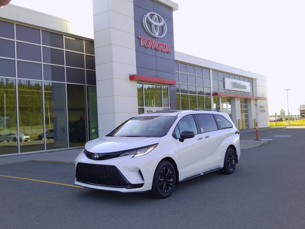 2026 Toyota Sienna Hybrid XSE (10125) Main Image